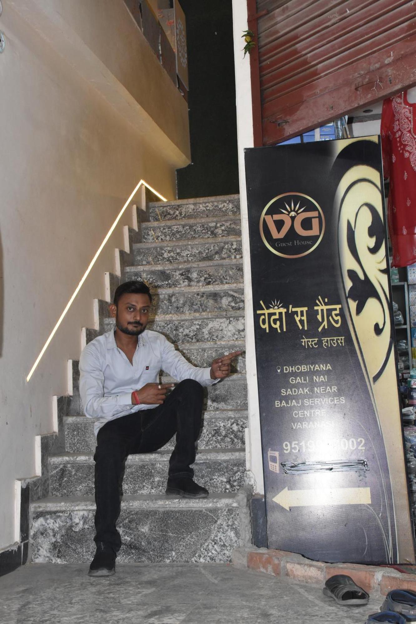 Hotel Veda'S Grand P.G Varanasi Exterior foto